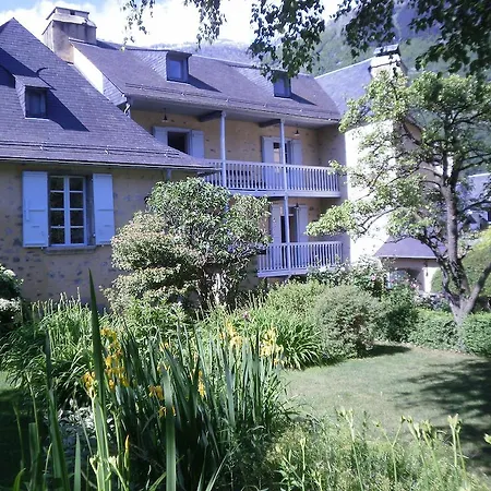 Au Clos Des Arts